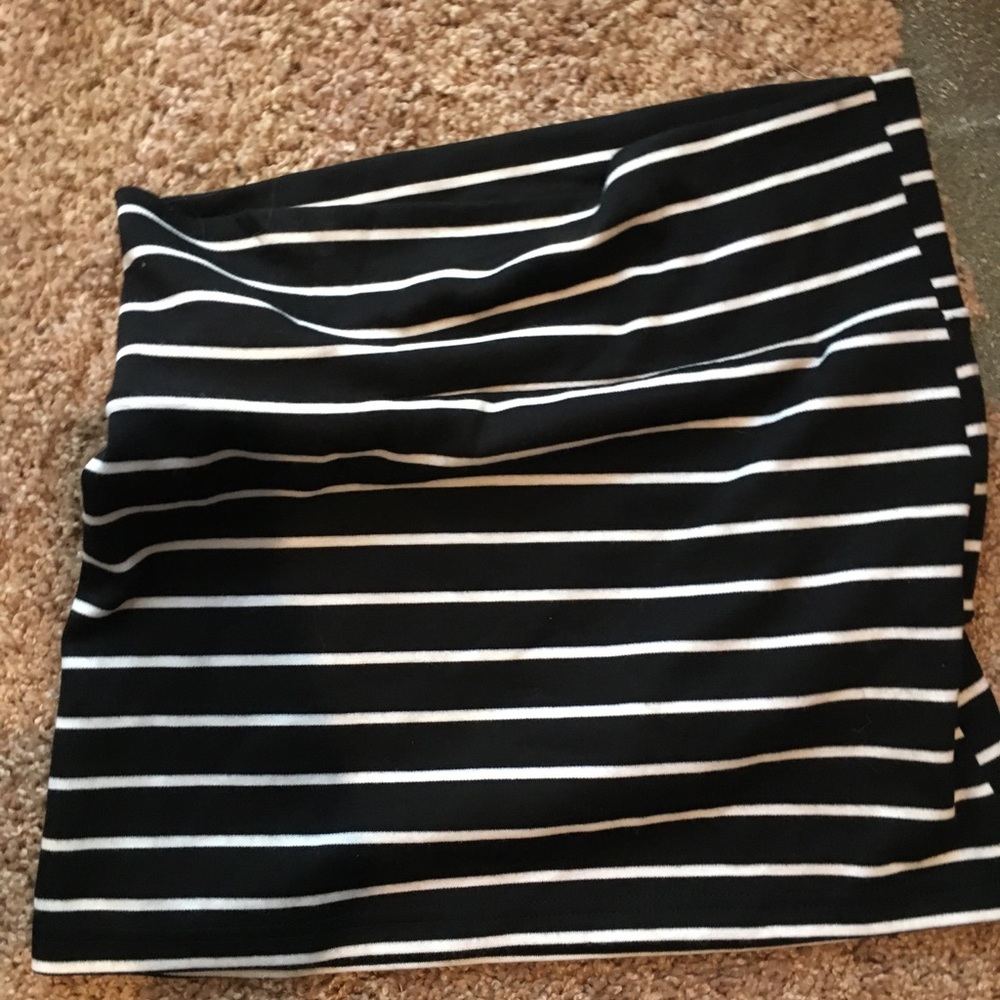 Two cute tiny skirts - tiny - Picture 3 of 3